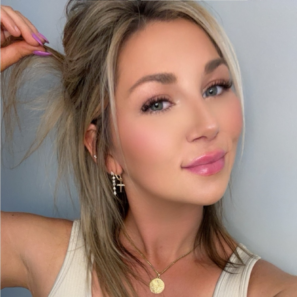 Meet your Posher, Tiffany